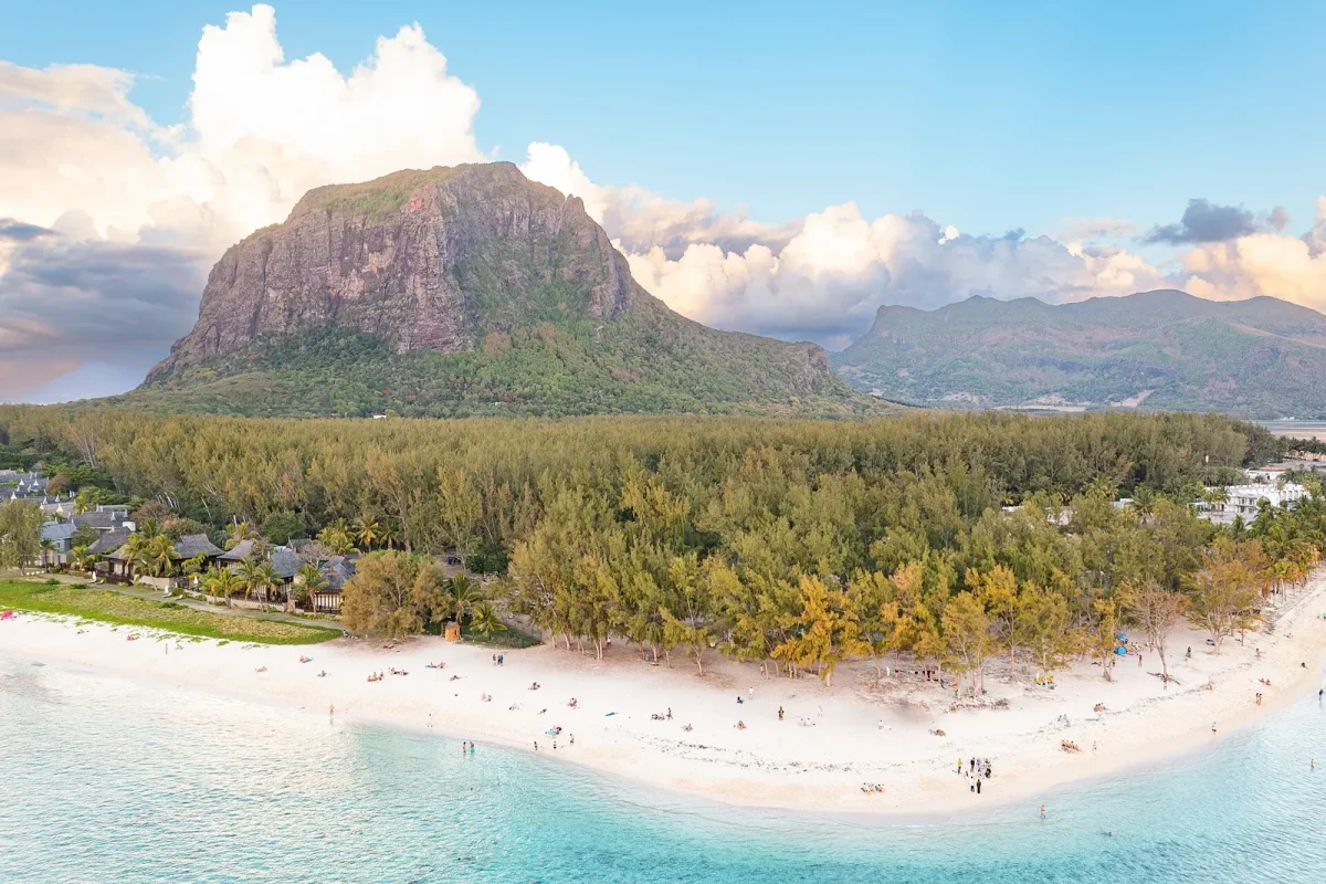Aerial view of the southwesternmost point of Mauritius (53696881722)